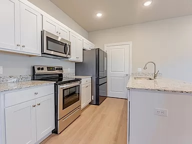 Building Photo - 1506 SW Casuarina Dr