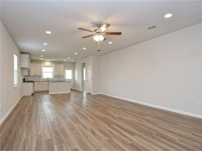 Building Photo - 6402 Fall Creek Dr