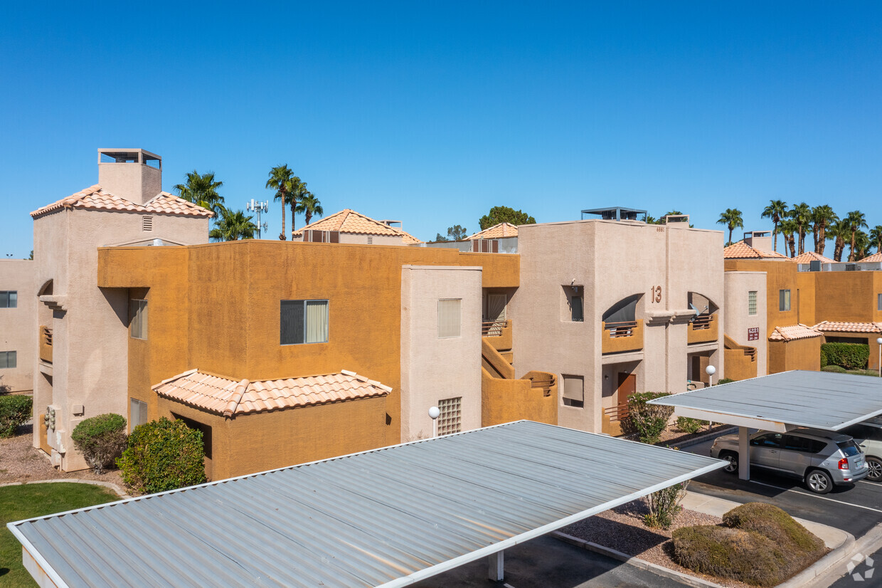 Foto principal - 6879-6865 Tamarus St