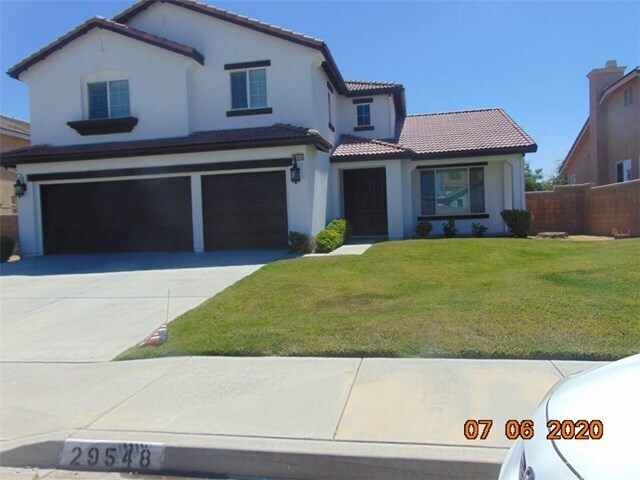 https://images1.apartments.com/i2/eBvGpzgrGplp6zQCG4MOzJ53_6rrl9ugbnjj8SNVTu8/111/29548-lamprey-st-menifee-ca-primary-photo.jpg

