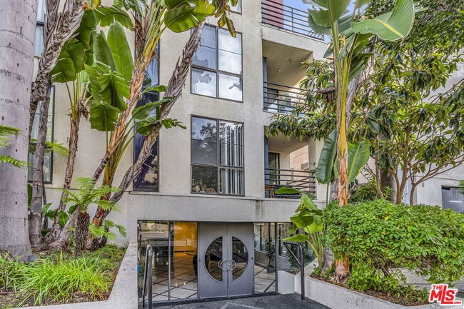 Foto del edificio - 12000 Goshen Ave