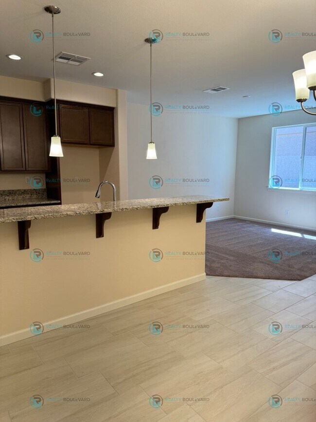 Building Photo - Modern Comfort and Convenience: Stylish 2-...