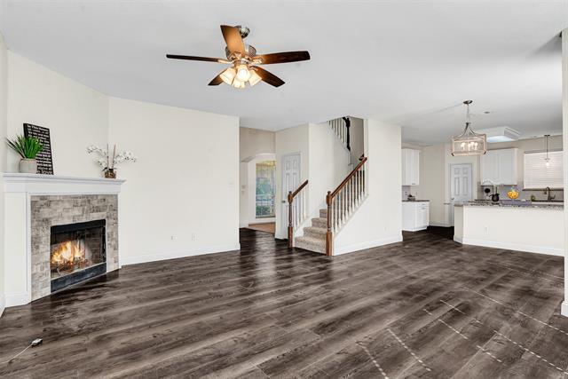 Building Photo - 12047 Del Rio Dr