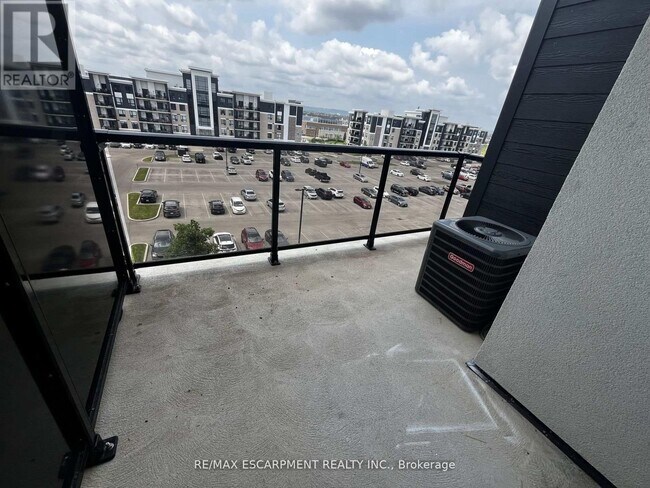 Photo du bâtiment - 640 Sauve St