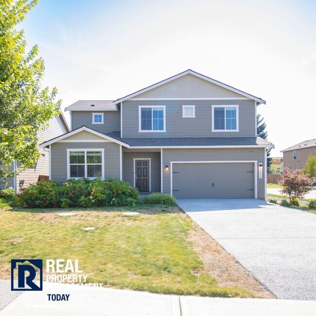 Building Photo - $350 MOVE IN SPECIAL! Beautiful 3 Bedroom ...