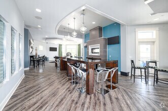 Building Photo - Pinnacle Apartments