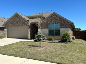 Building Photo - 2608 Stone Mantle Ln