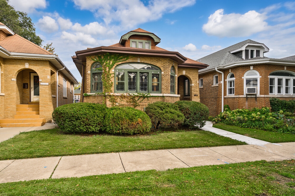 Foto principal - 6739 N Rockwell St