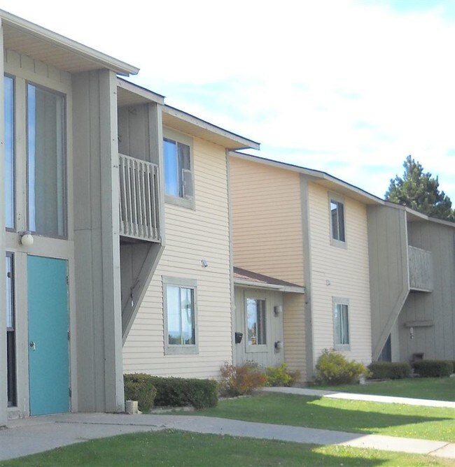 2099 Newberry Ave, Newberry, MI 49868 Condo for Rent in Newberry, MI