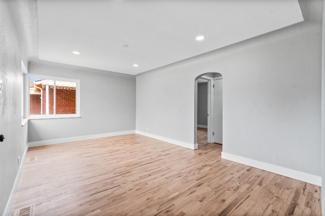 Foto del edificio - 3630 Magnolia St