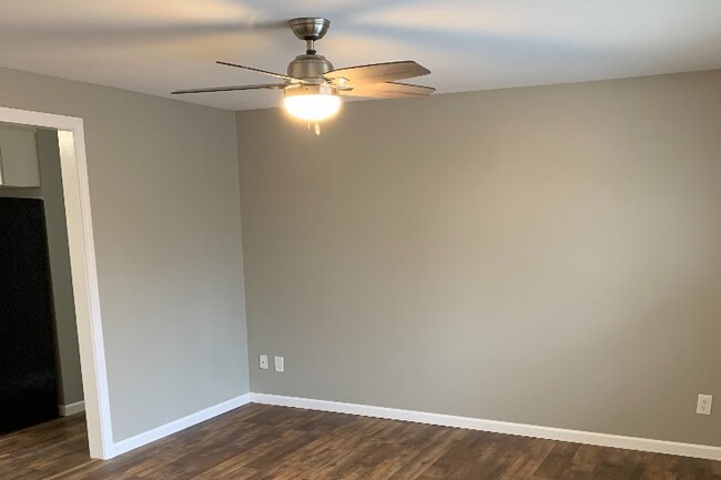 Living Room - 39 Old Amherst Rd