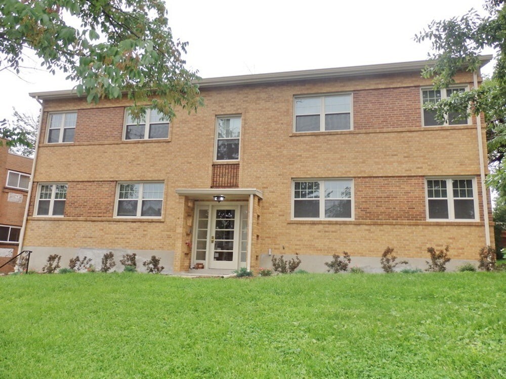 Building - 2655 Madison Rd