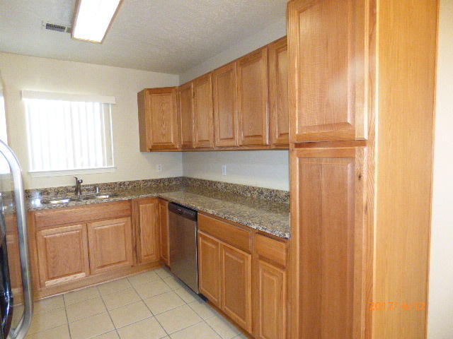 Foto del edificio - 6518 Cleghorn Rd NW