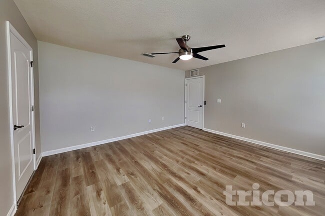 Building Photo - 45512 Ingleham Cir