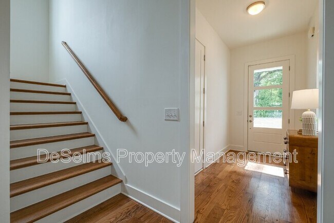 Foto del edificio - 3491 Ruland Pl