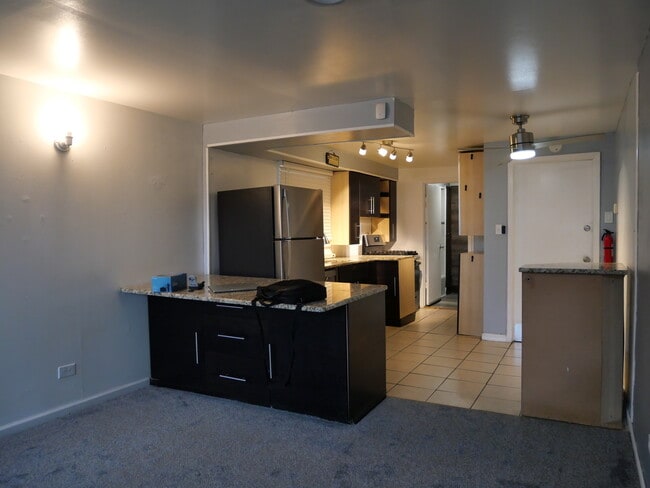 Building Photo - 2304 N Monitor Ave