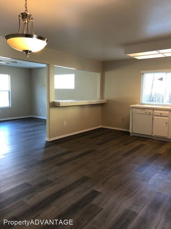 Building Photo - 4 br, 3 bath House - 7676 Flanders Drive