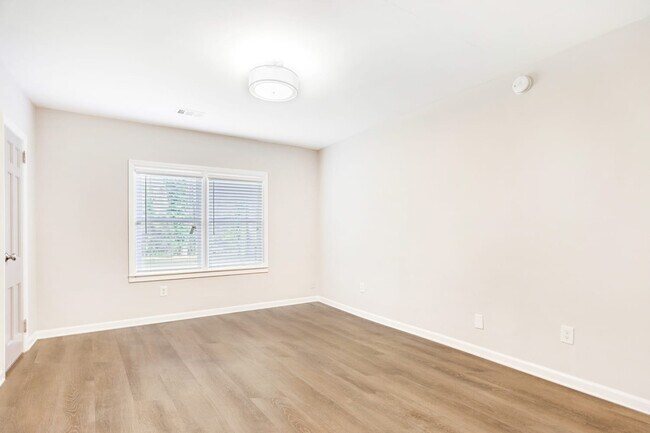 Building Photo - 2117 Beecher Cir Sw