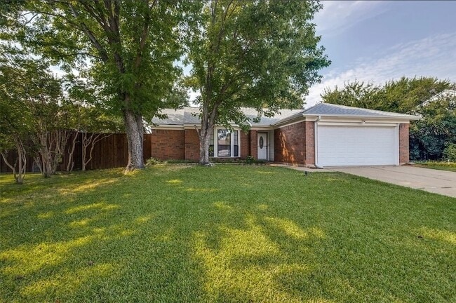 Photo - 3499 Longview Dr House