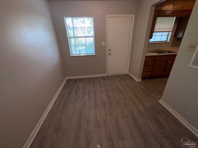 Foto del edificio - 4260 US-90