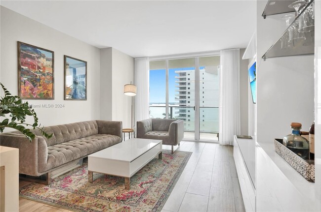 Living Area - 1300 Brickell Bay Dr