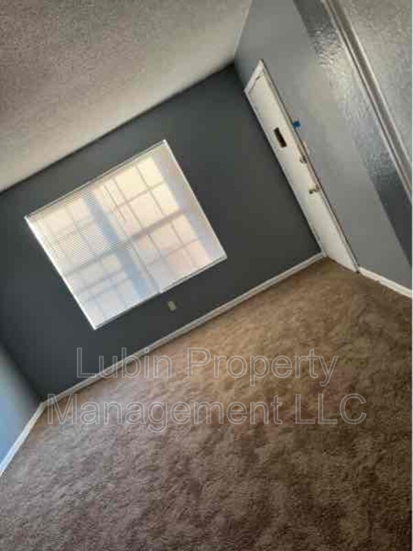 Foto del edificio - 2849 Coach Dr