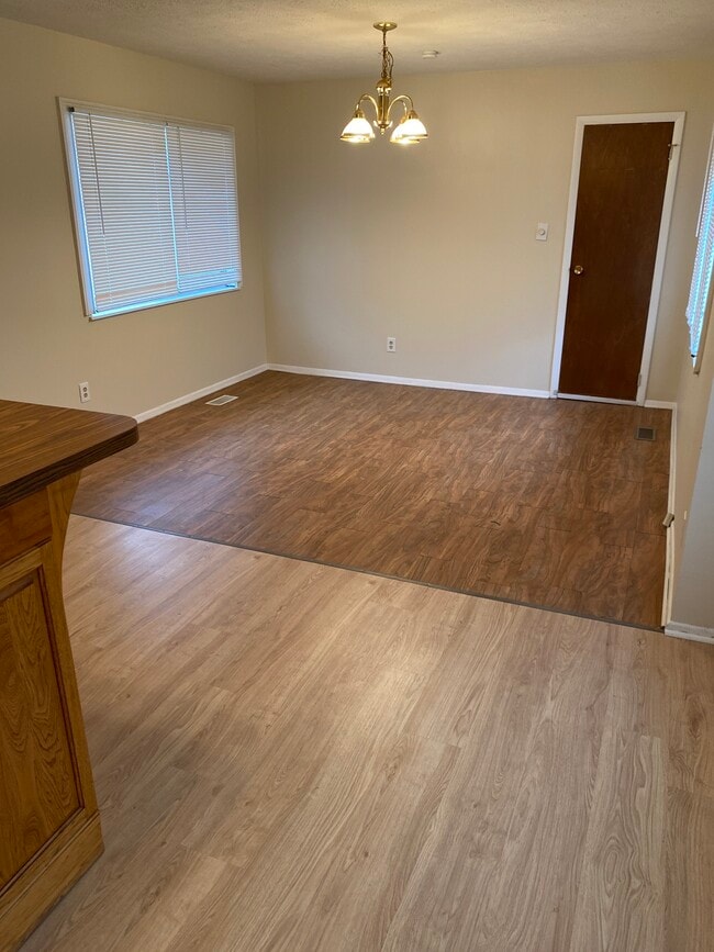 Building Photo - 4156 Mellis Dr
