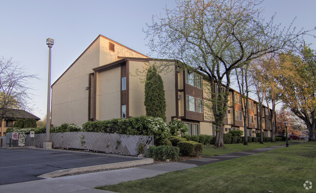 Building Photo - Naches House Apartments