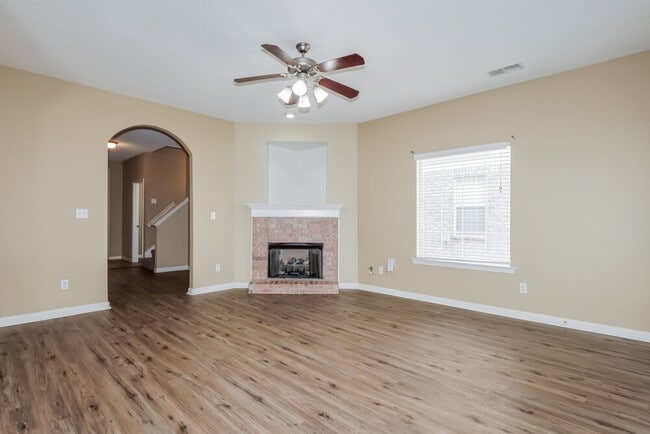 Building Photo - 1498 Lawson Dr