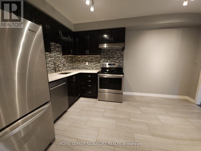 Building Photo - 2153 Shorncliffe Blvd
