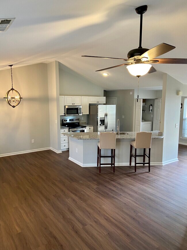 Building Photo - 400 Canvasback Way
