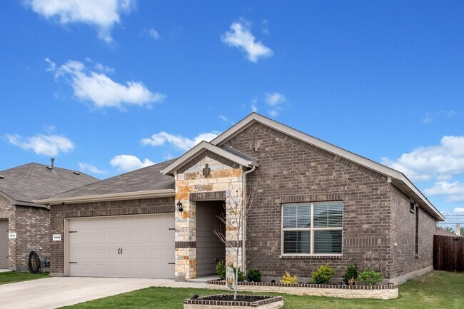 Building Photo - 5208 Petal Mdws Dr