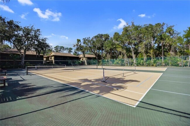 Foto del edificio - 120 Hibiscus Woods Ct