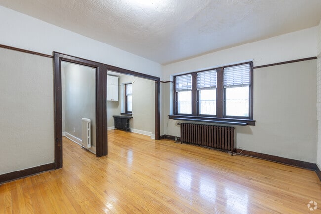 BACHELOR - Living Room - Dundonald Arms