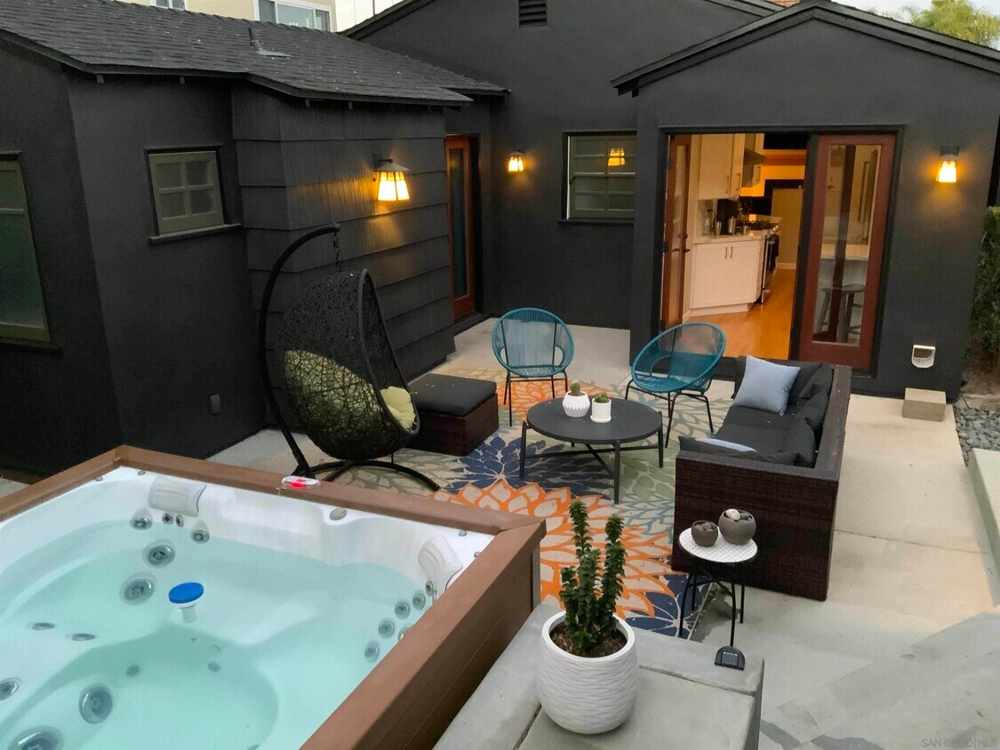 Foto principal - 3411 Zola St