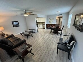 Building Photo - 127 Flanders Dr