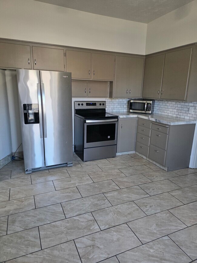 Foto del edificio - 199 N 100 W