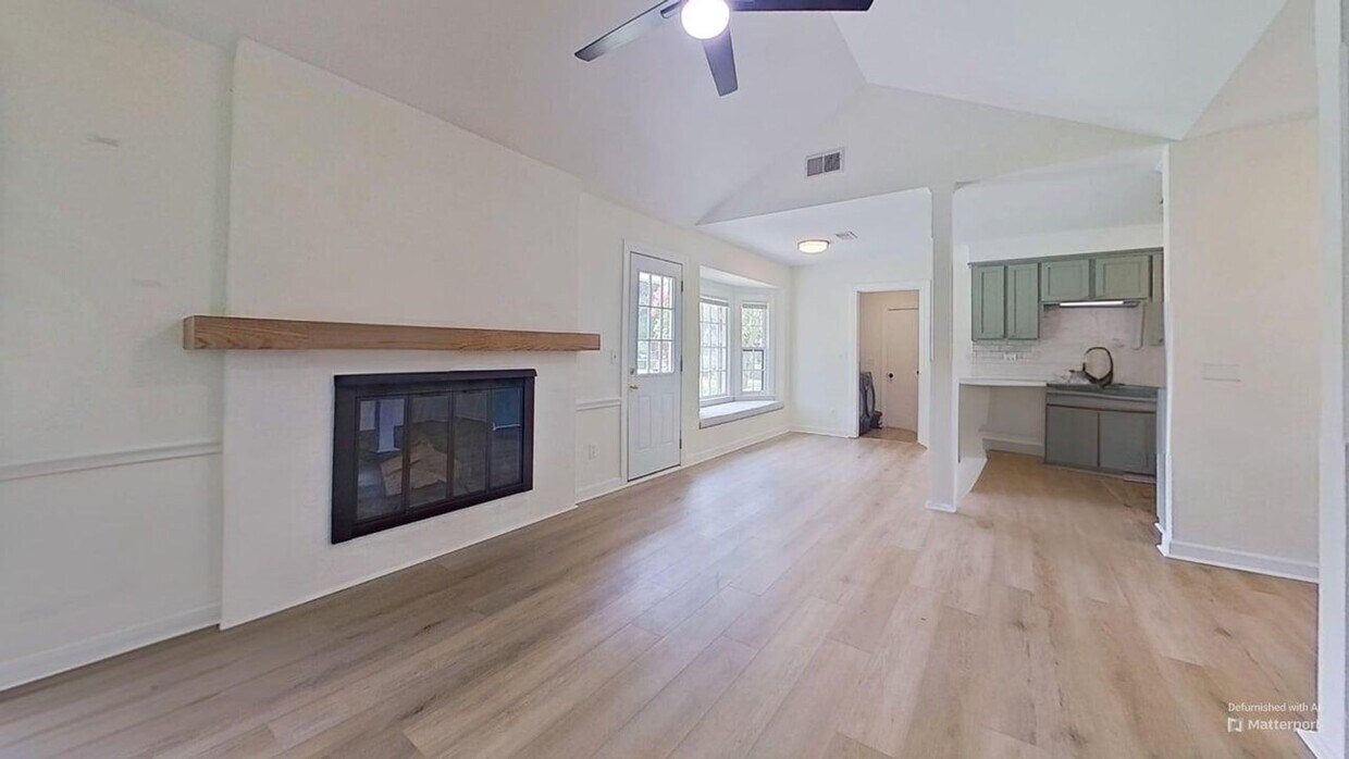 Foto principal - 3 bedroom / 2 bath ~ Sangaree Neighborhood