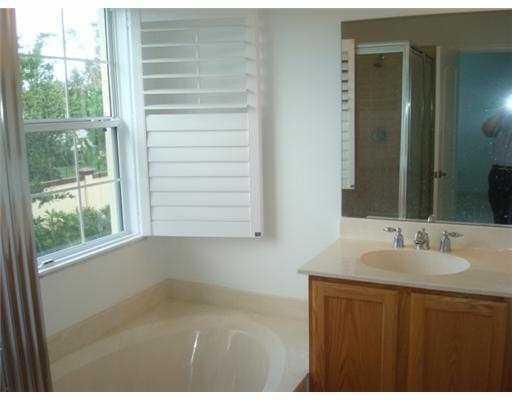 Foto del edificio - 4206 Cohune Palm Ct