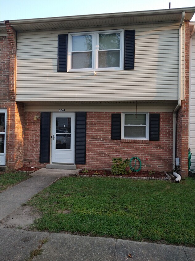 5569 New Colony Dr, Virginia Beach, VA 23464 Townhome Rentals in