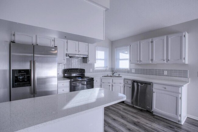 Foto del edificio - 3403 Henery Rd