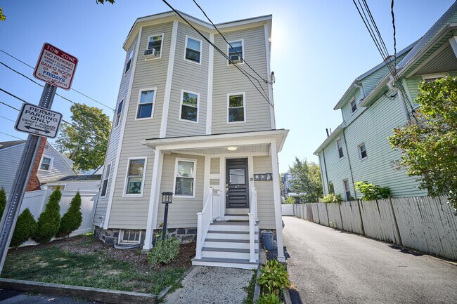 Foto del edificio - 67 Wheatland St