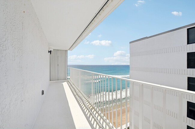 Building Photo - 3580 S Ocean Blvd