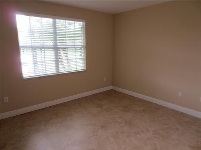 Foto del edificio - 15085 Michelangelo Blvd