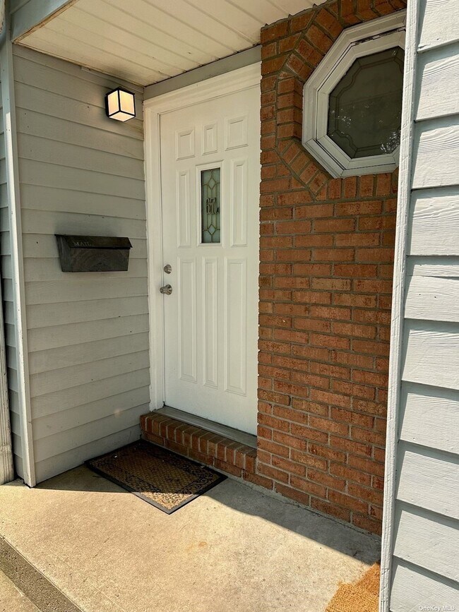 Foto del edificio - 67 Sagamore Hill Dr