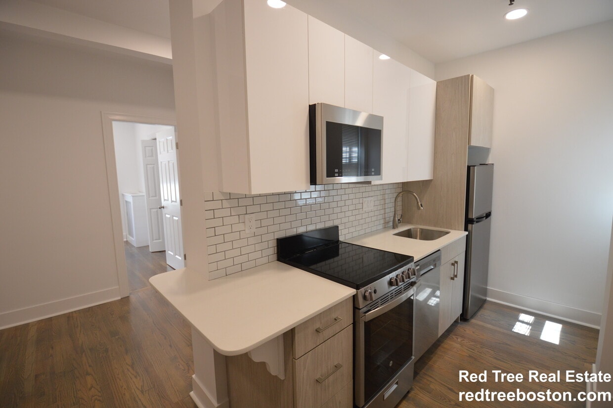 Photo - 11 Peterborough St. Unit 3