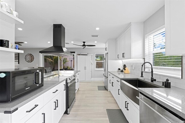 Foto del edificio - 133 SW 159th Way
