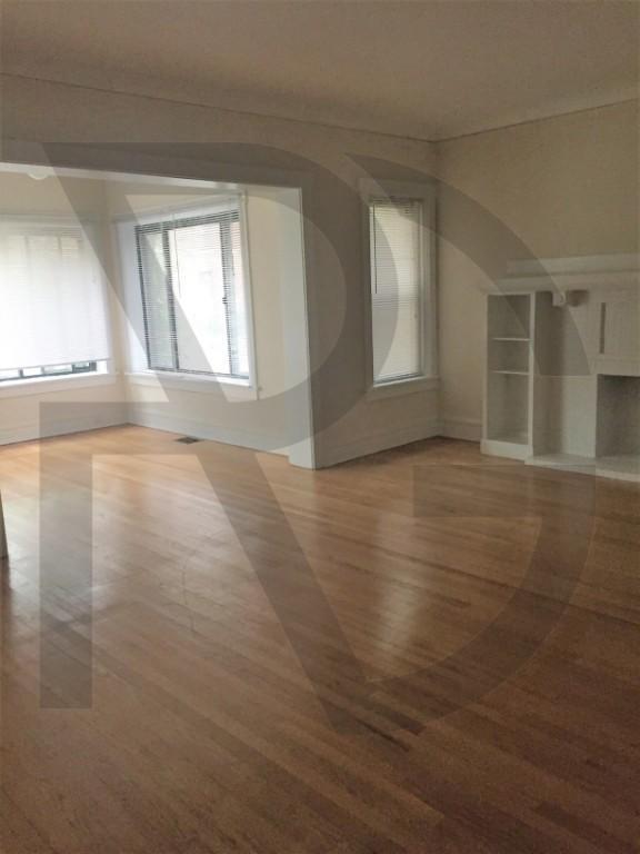 Primary Photo - 3 bedroom in EVANSTON IL 60202