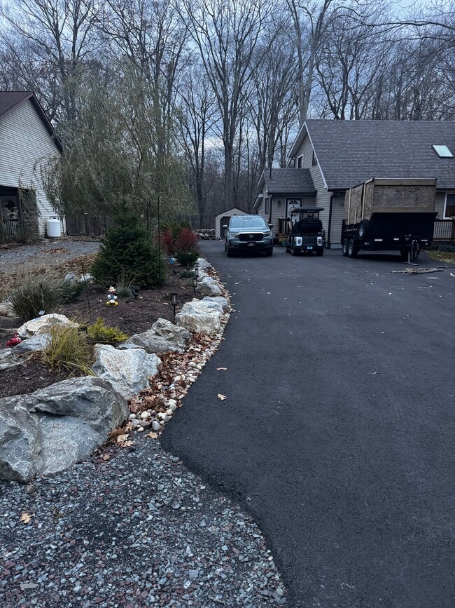 Foto del edificio - 159 Tommy's Ln