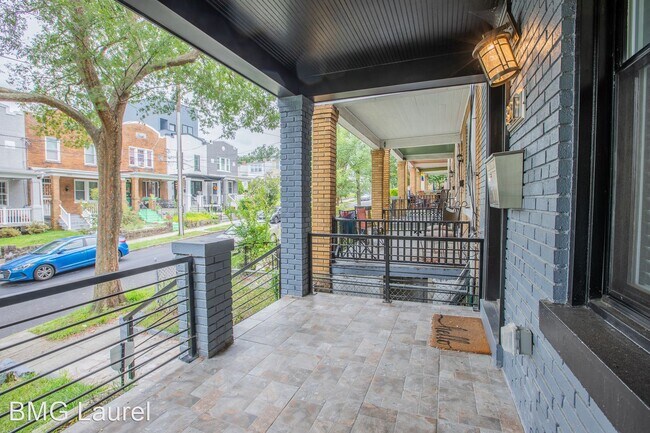 Building Photo - 4 br, 3.5 bath House - 821 Marietta Pl NW